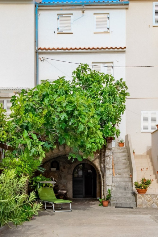 House Punat Residence