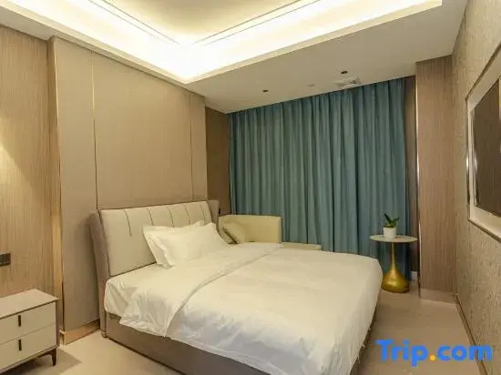 Deluxe Double room (full double bed)