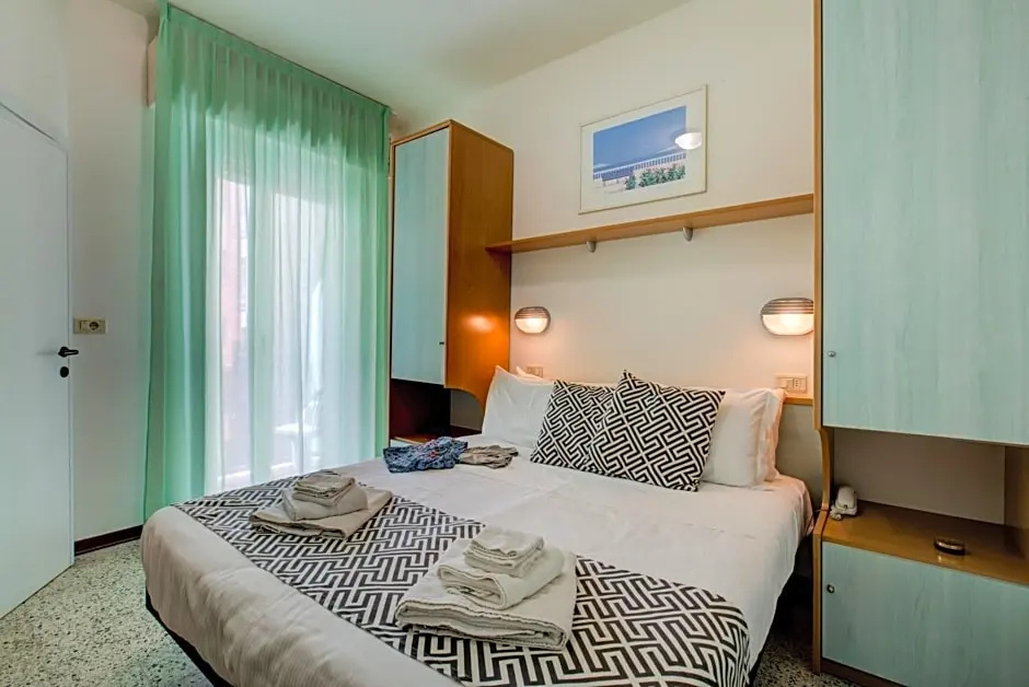 Christian Hotel - Chambres