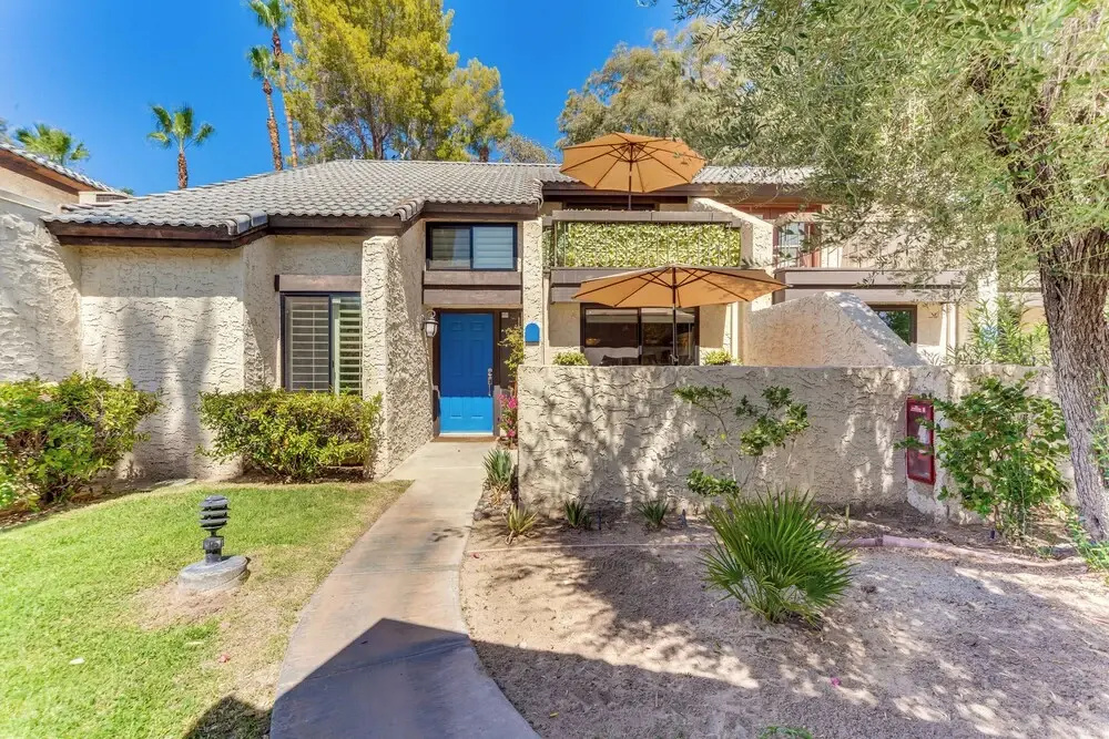 Resort-style Palm Springs Townhome w/ Pool Access