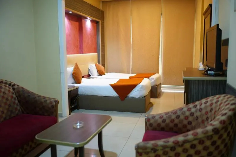 Standard Triple room