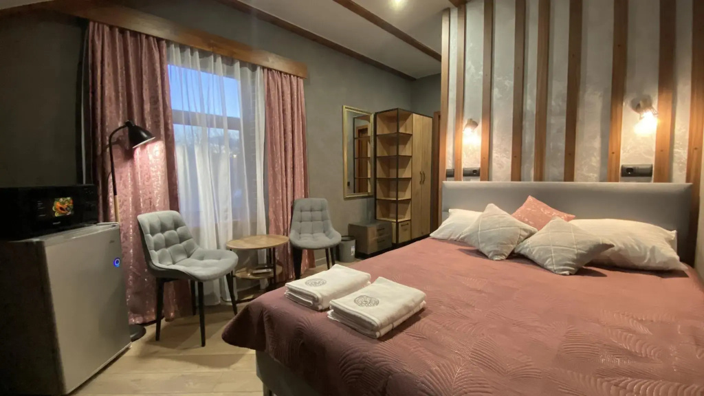 Double Studio (full double bed)