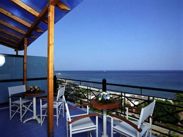 Beach & Waterfront