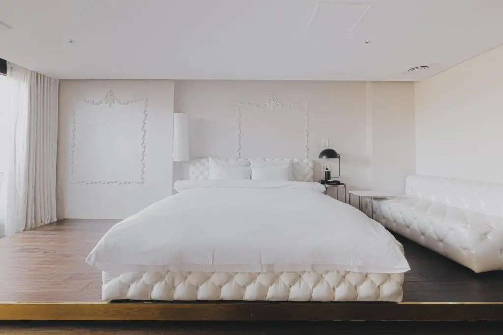 Suite with balcony