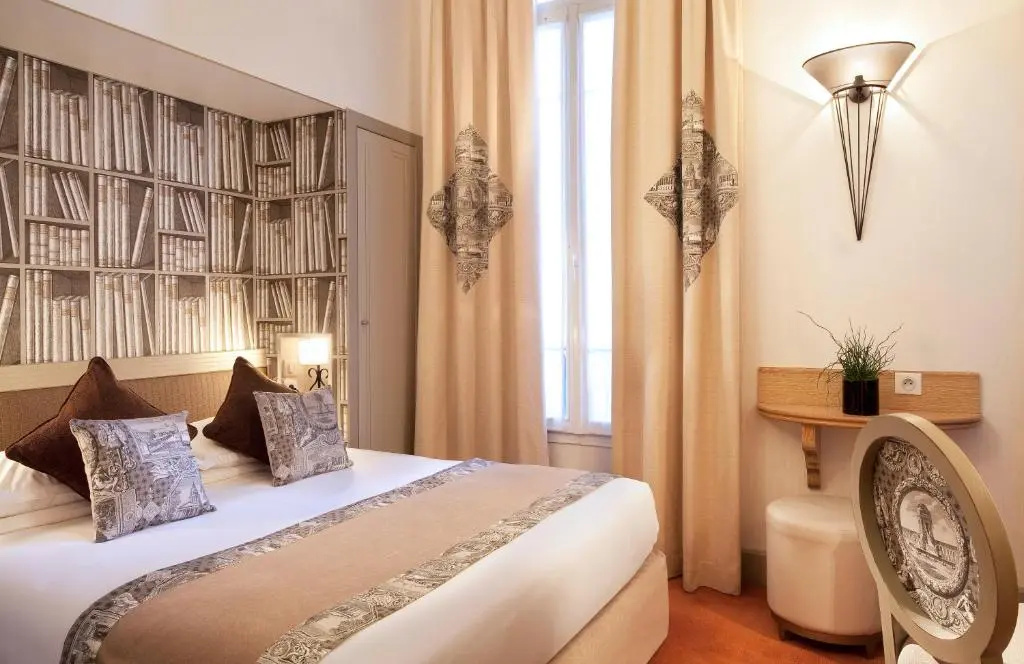 Hotel Residence Foch 42