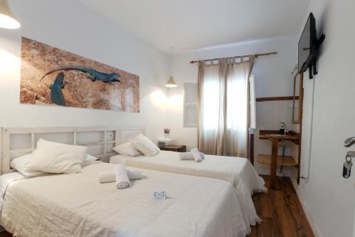 Hostal Ibiza - 14