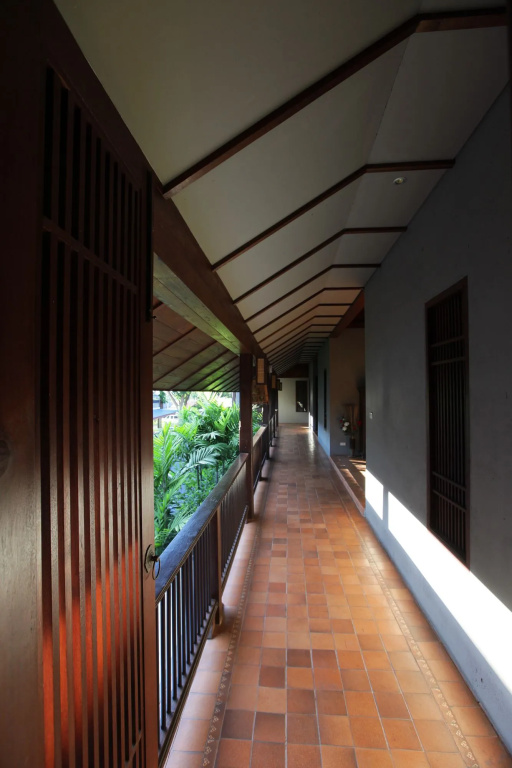 Balcony & Terrace