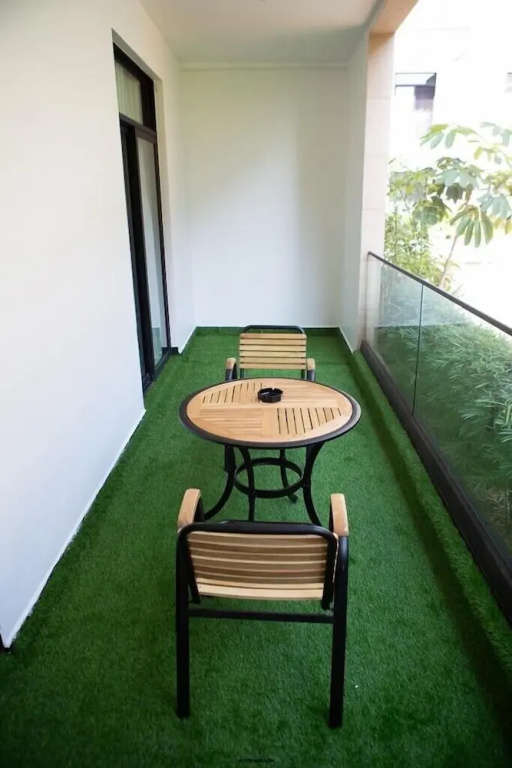 Ebs Legend Lennox Apartment