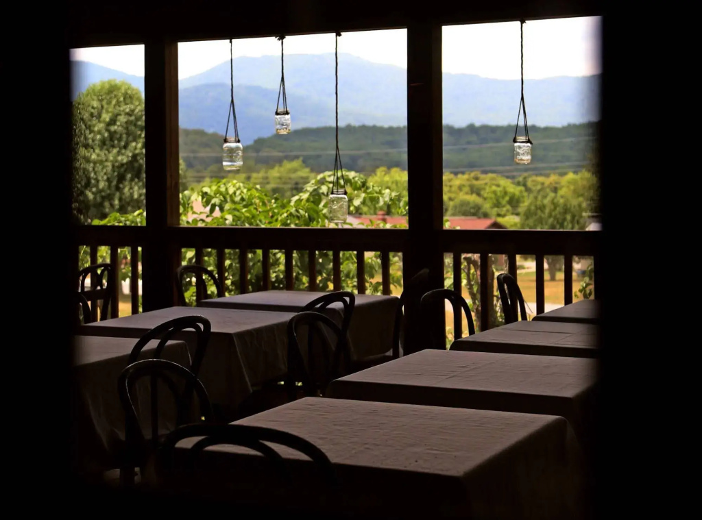 Grandview Lodge