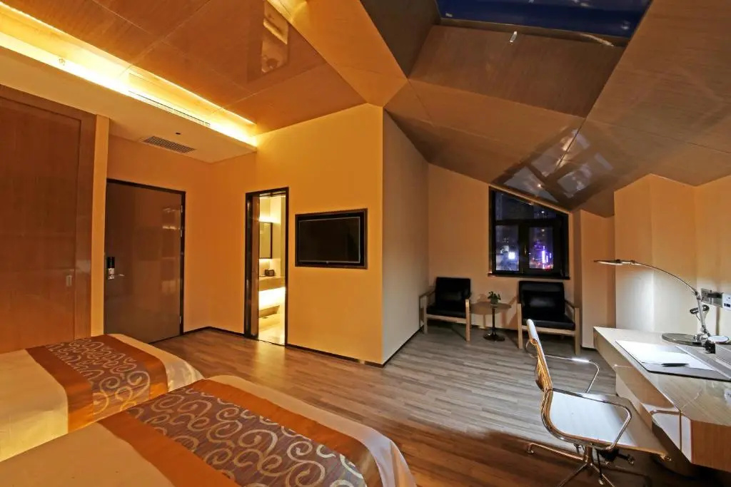 Deluxe Double room (twin beds)