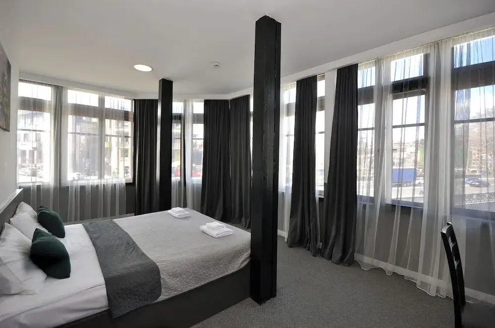 Deluxe Double room with river view (full double bed)