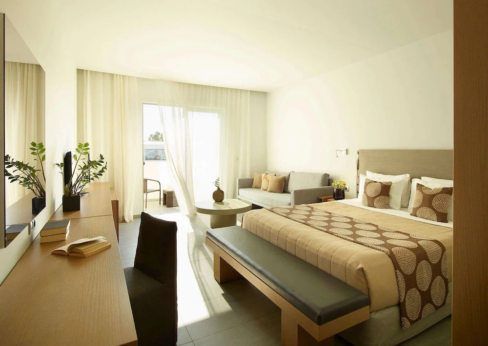 The Ixian Grand & All Suites Hotel - фото 39