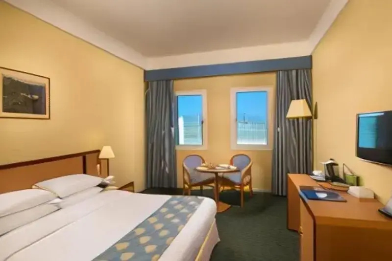 Standard Double room with balcony (full double bed)
