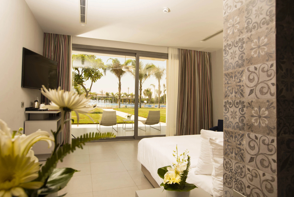 Balcony & Terrace