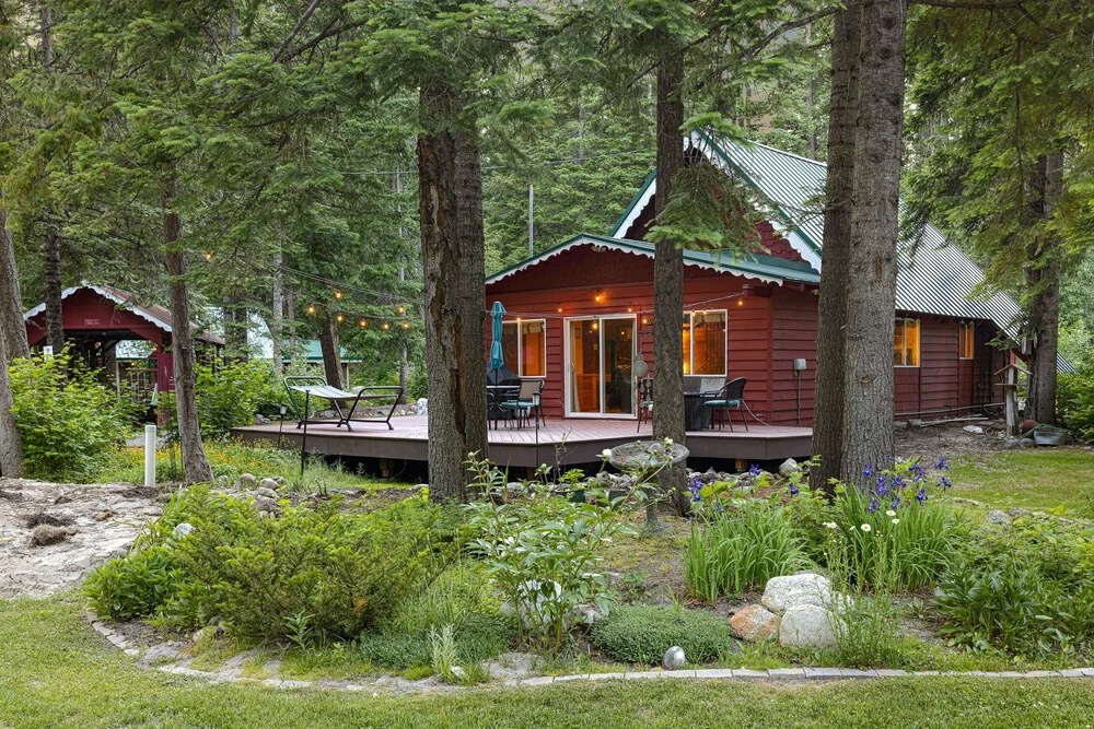 West Haus Escape 3 Bedroom Home by NW Comfy Cabins by RedAwning