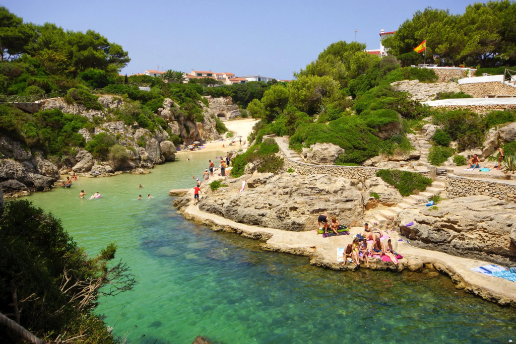Beach & Waterfront