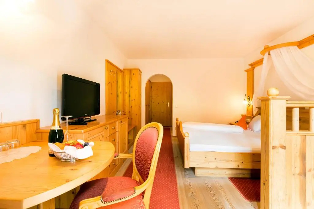 Economy room