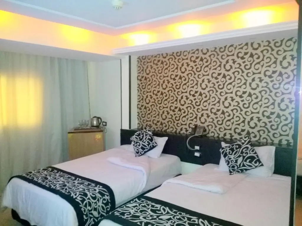 Deluxe Single room