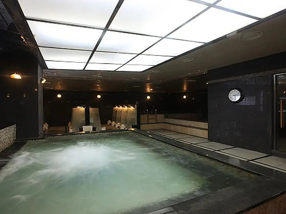 Hotel photo 12
