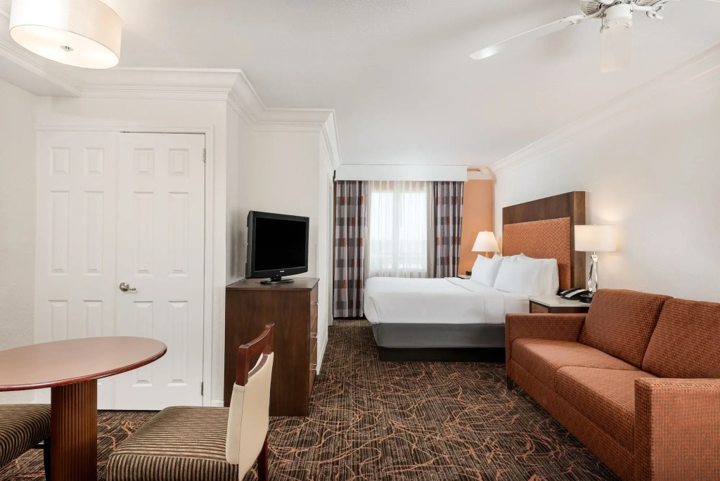 Holiday Inn Fort Lauderdale Airport by IHG - Général