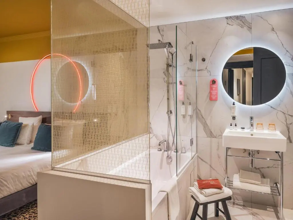 Seven Hotel Paris 48