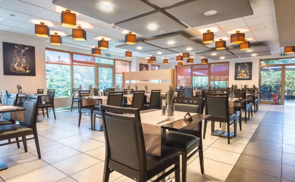Food & Beverage