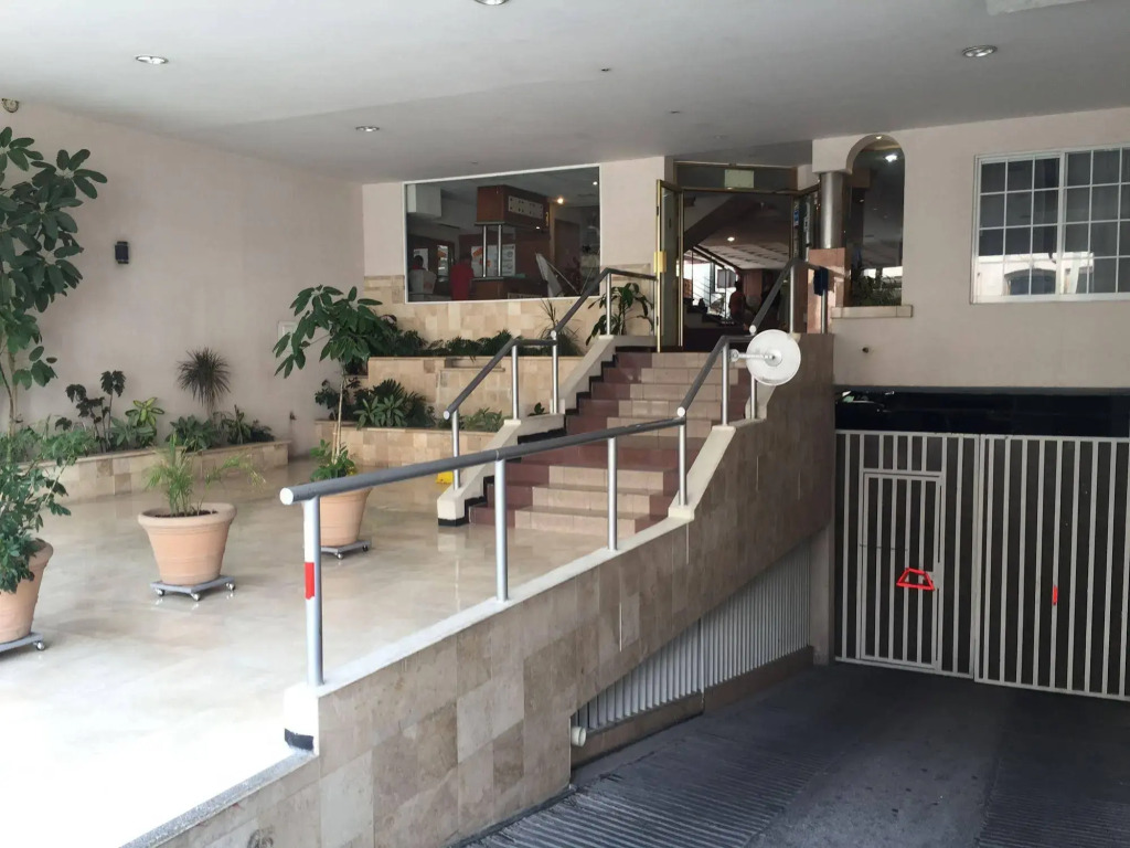 Enterprise Inn Plaza - фото 2