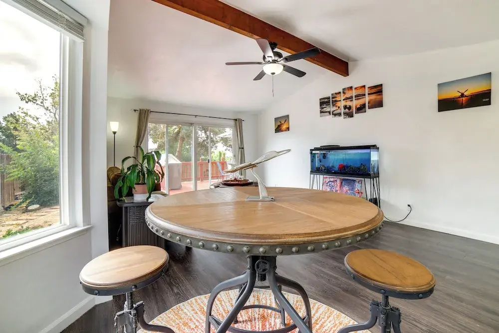 Pet-friendly Home w/ Hot Tub! 6 Mi to Dtwn Reno