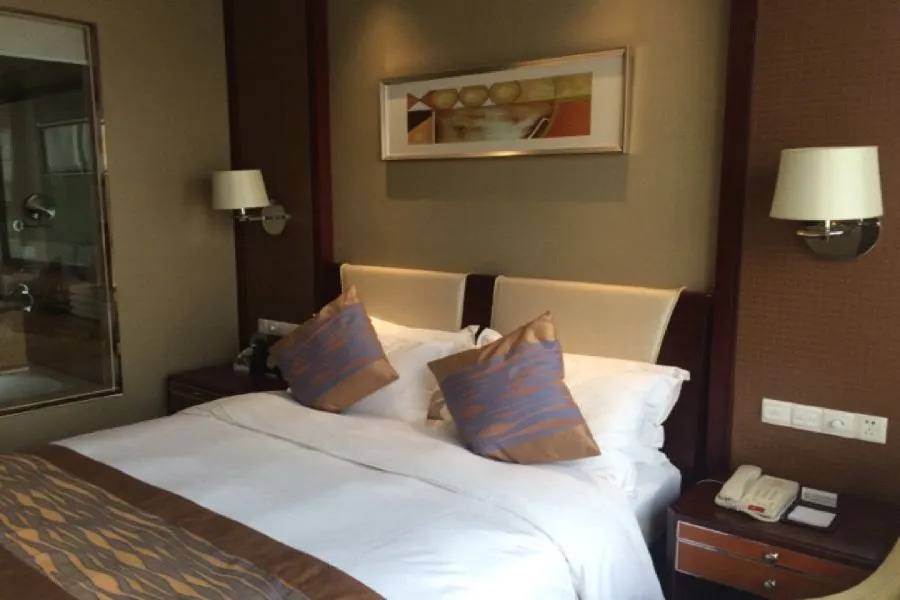 Zhongwei International Holiday Hotel — фото 3