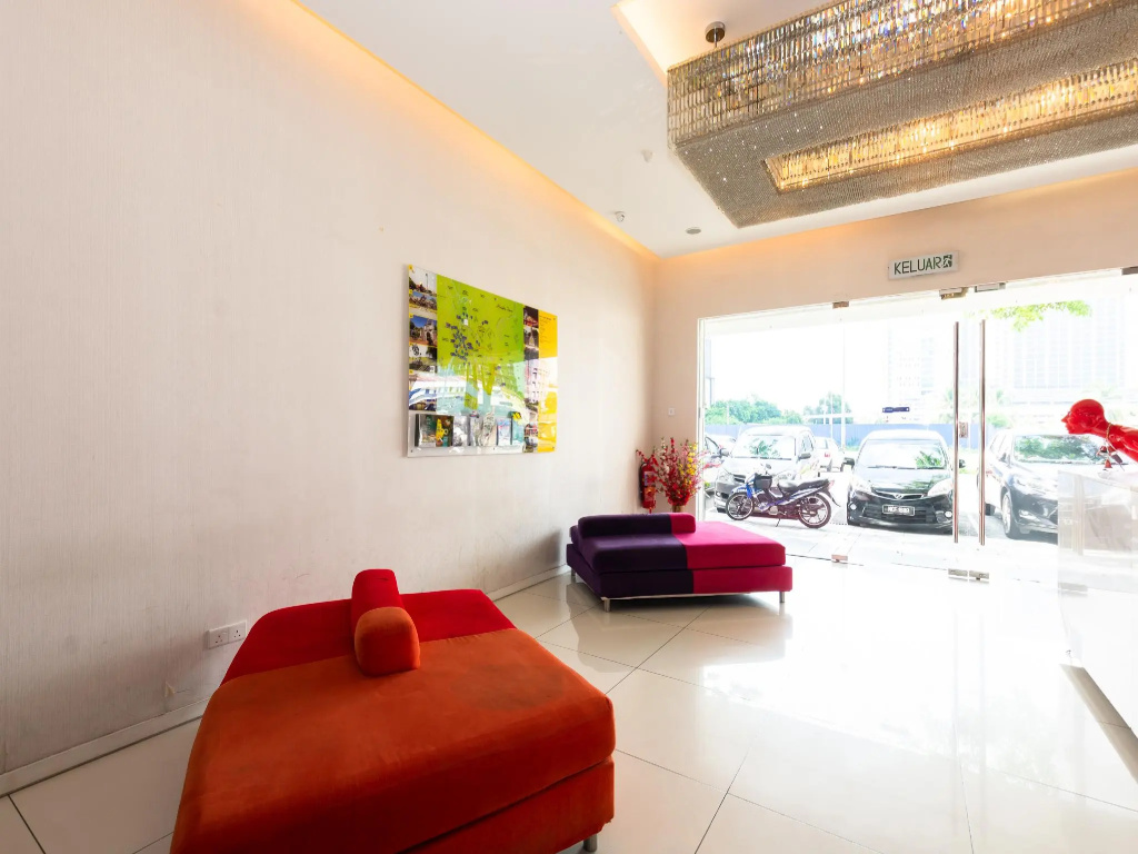 Lobby & Reception