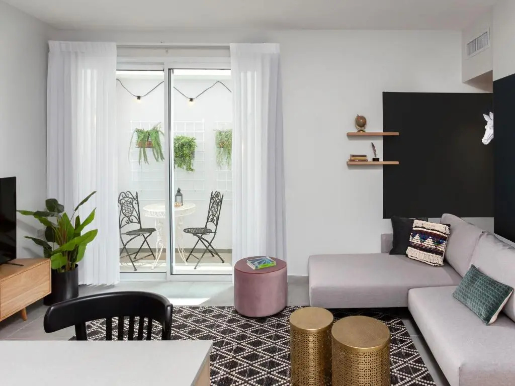 1 Bedroom Basement Apartment