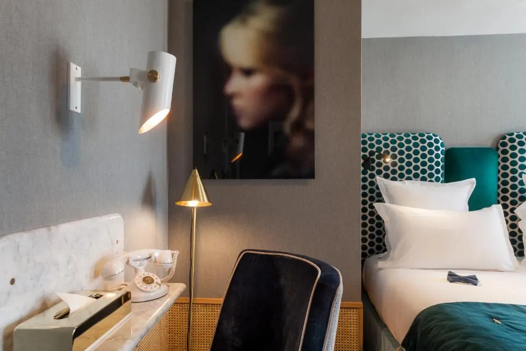 Handsome Hotel - Chambres