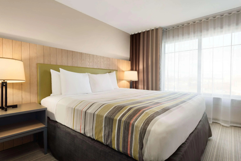 Country Inn & Suites by Radisson, Madison West, WI - фото 20