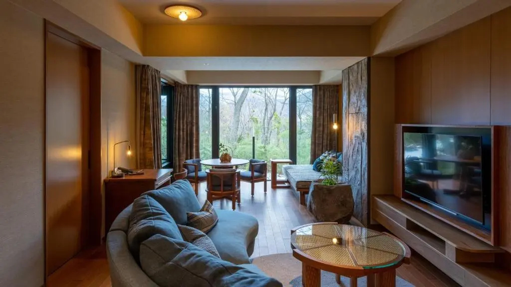 Precious Suite