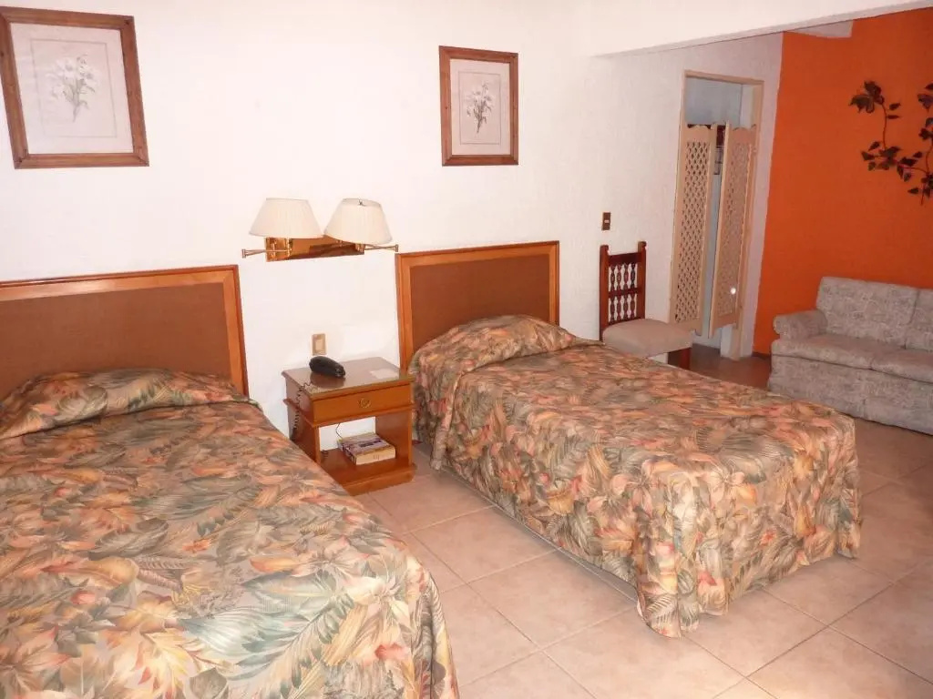 Standard Double room (twin beds)