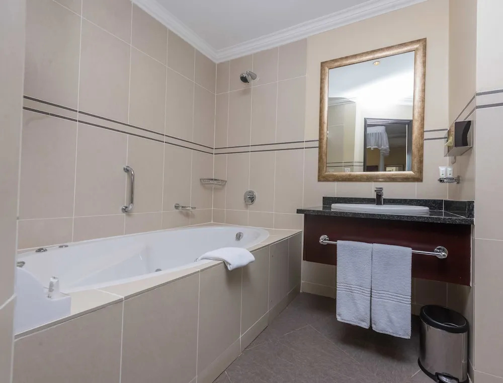 Suite with balcony