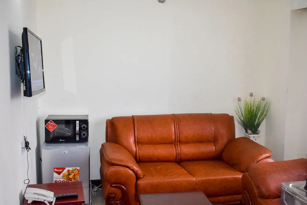 1 Bedroom Apartment with balcony