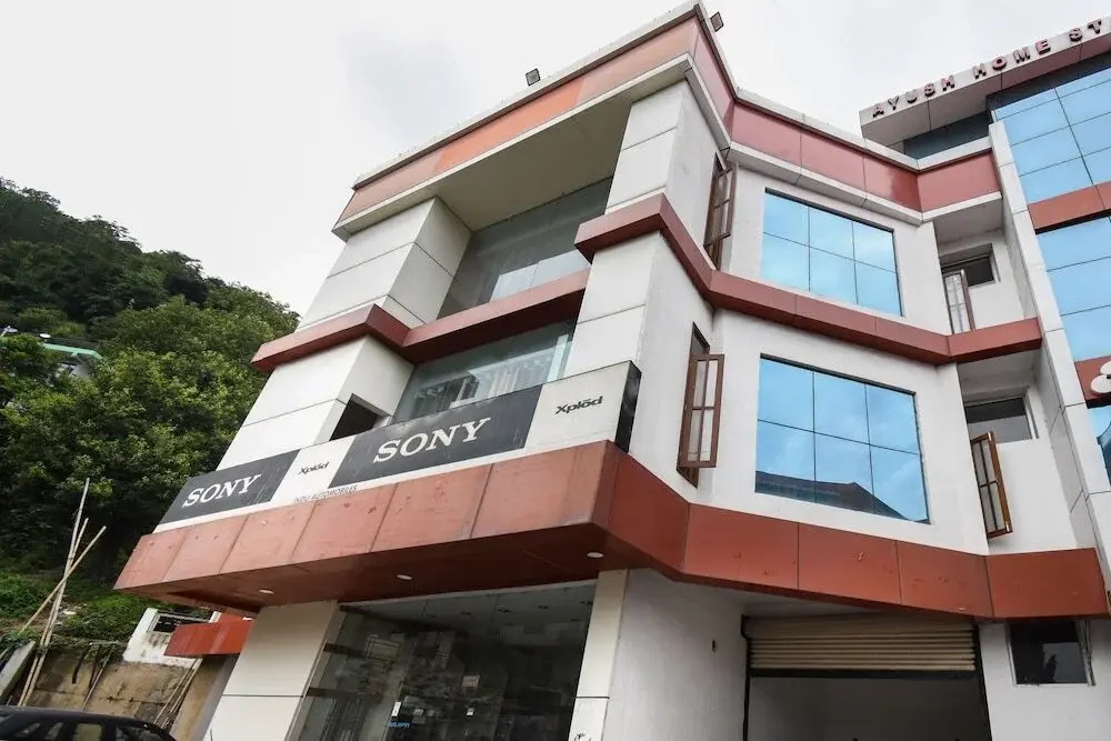 Ayush Home Stay by OYO Rooms