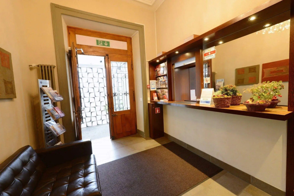 Hotel photo 2