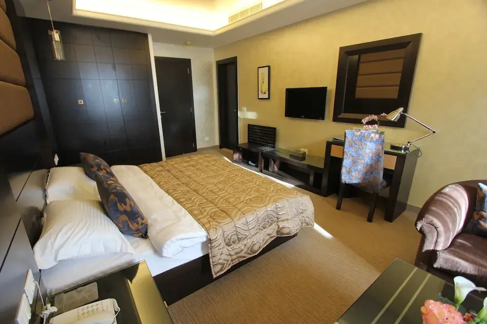 Executive Suite