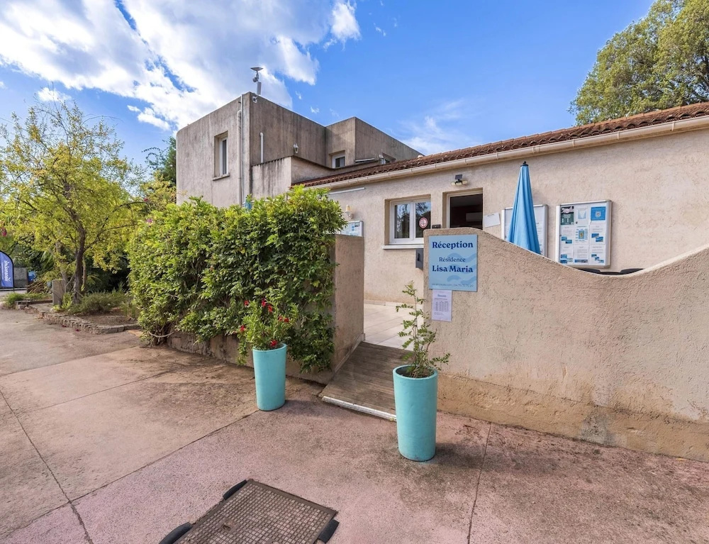 Voir la photo 1 — Family Villa Near Favone Beach