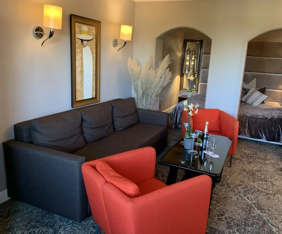 Deluxe Apartment with balcony