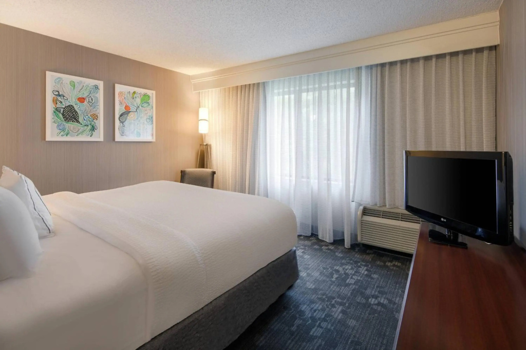 Courtyard by Marriott Grand Rapids Airport - фото 3