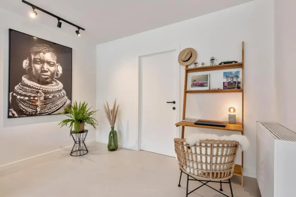 Beautifully renovated appt with big cosy terrace - фото 4