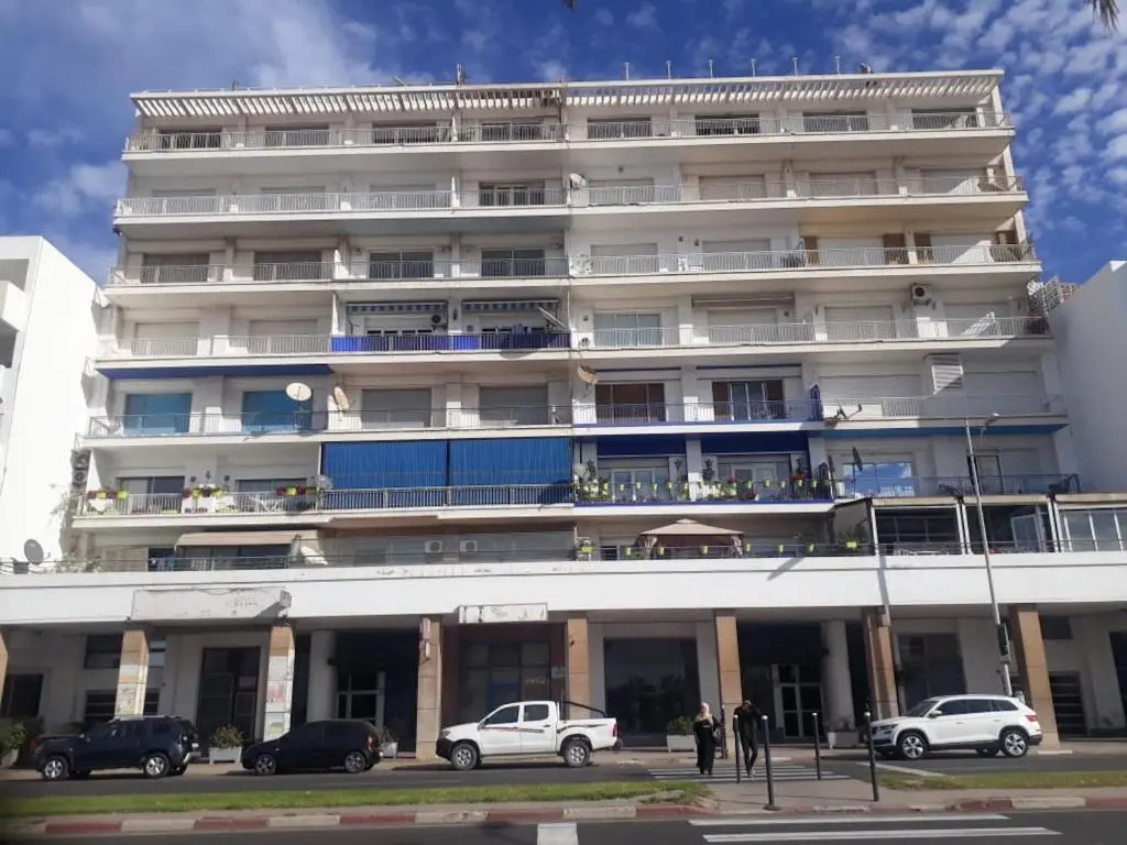 Luxury Apartment 105sqm Terrace Seafront WIFI Unlimited