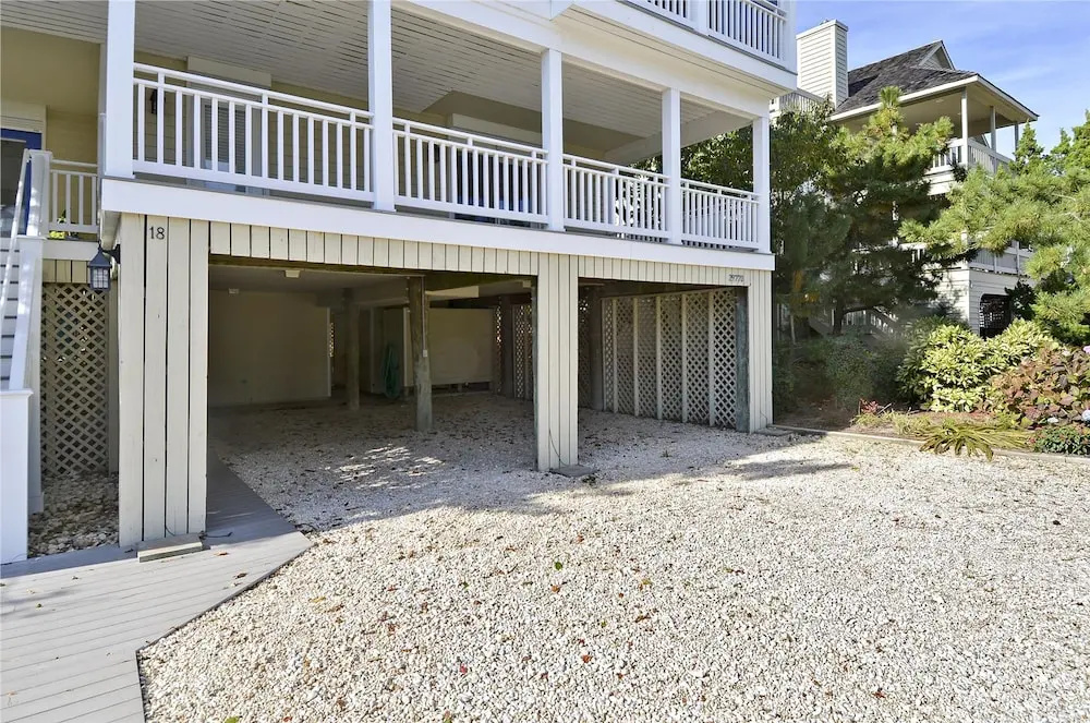Ocean Ridge East 18 Sheats by Long & Foster
