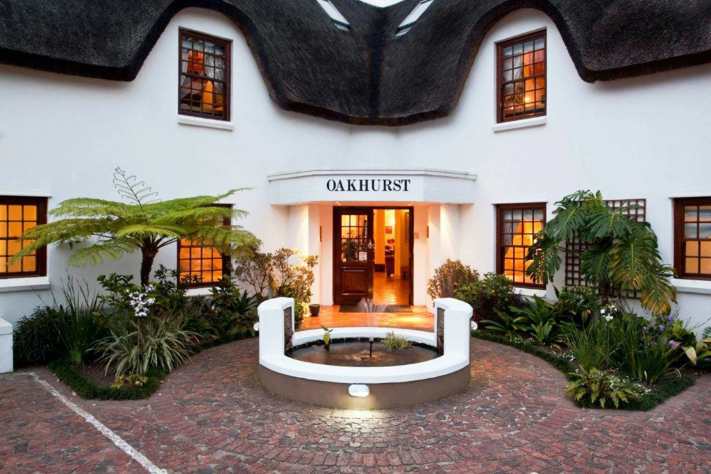 Oakhurst Hotel