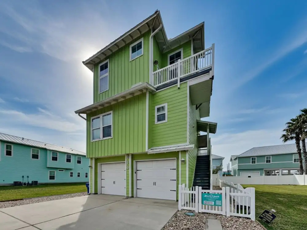 Nauti Beach by Silver Sands Vacation Rentals