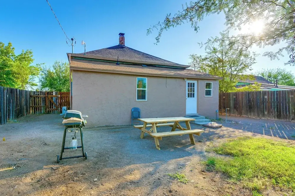 Walkable Location, Fenced Yard: Wickenburg Home!