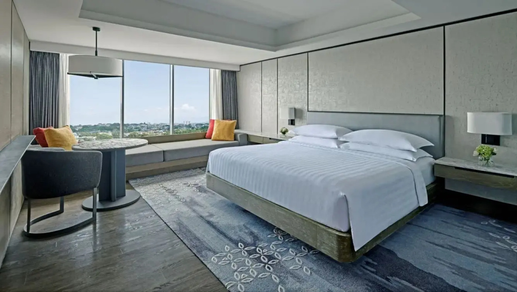 1 Bedroom Double Junior Suite with pool view (full double bed)